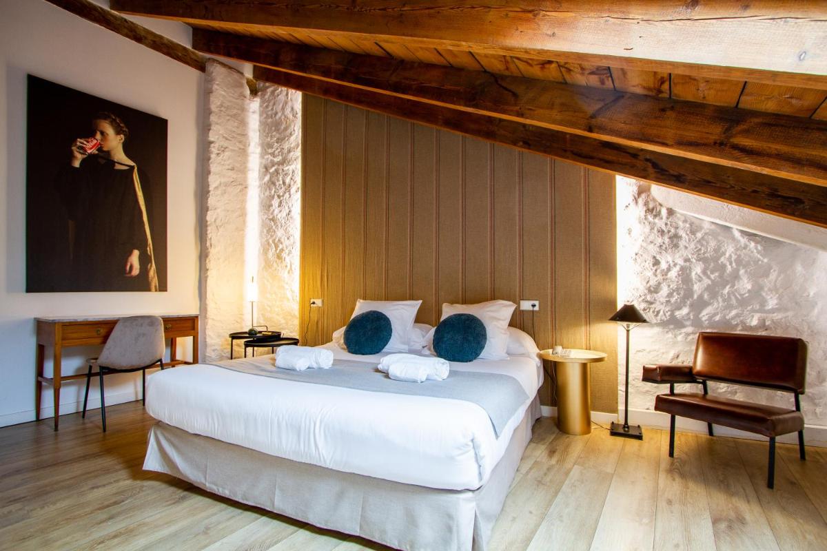 Les Monges Palace Boutique - Housity