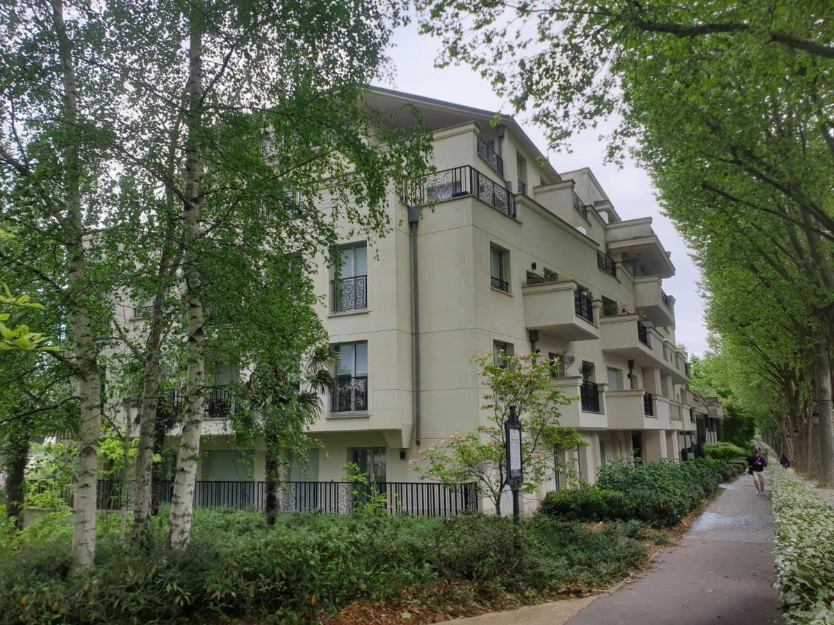 Résidences Grande Jatte, Face Seine, Suites Luxe 52m2 à 97m2, Hôpital Américain à 600m - Housity