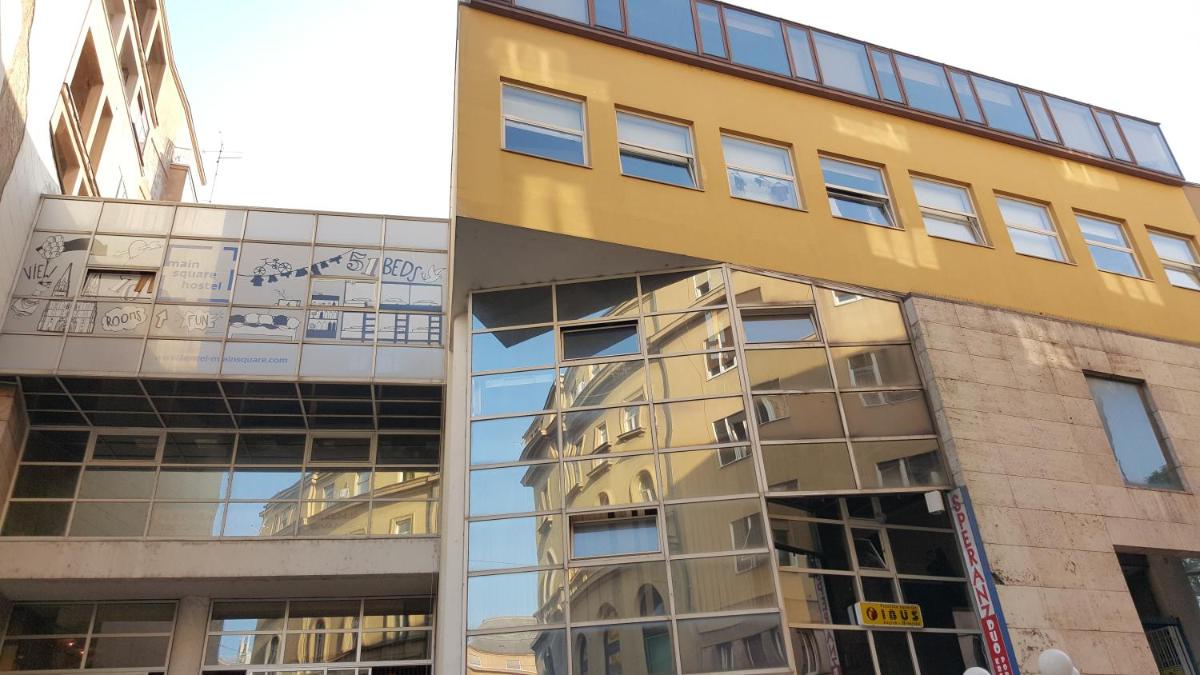 Suitetrails - Main Square Hostel