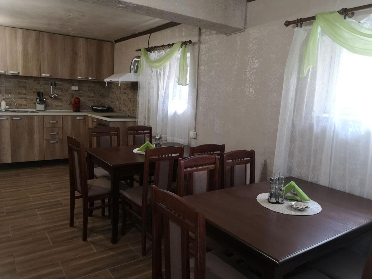 Angel&MAR - Housity