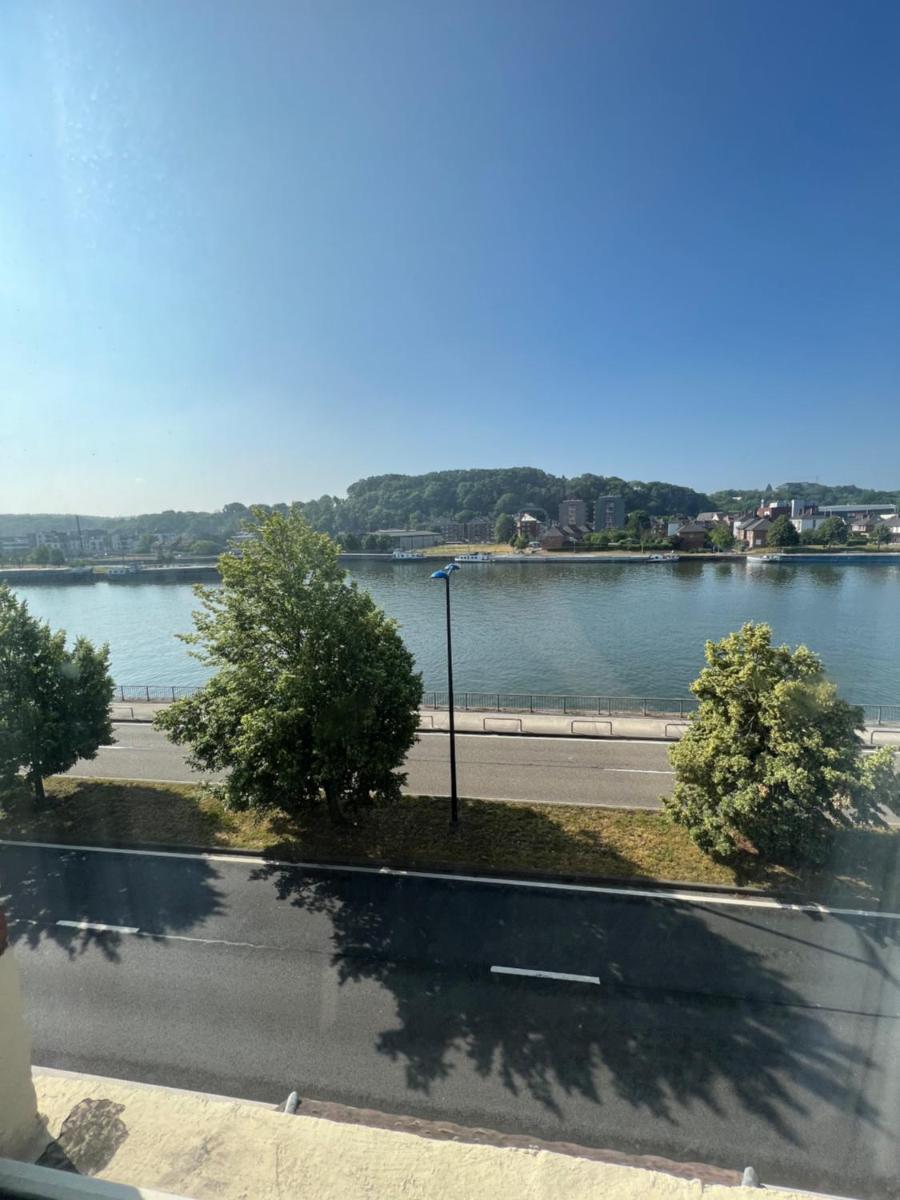 Riverbank Guest House - Housity