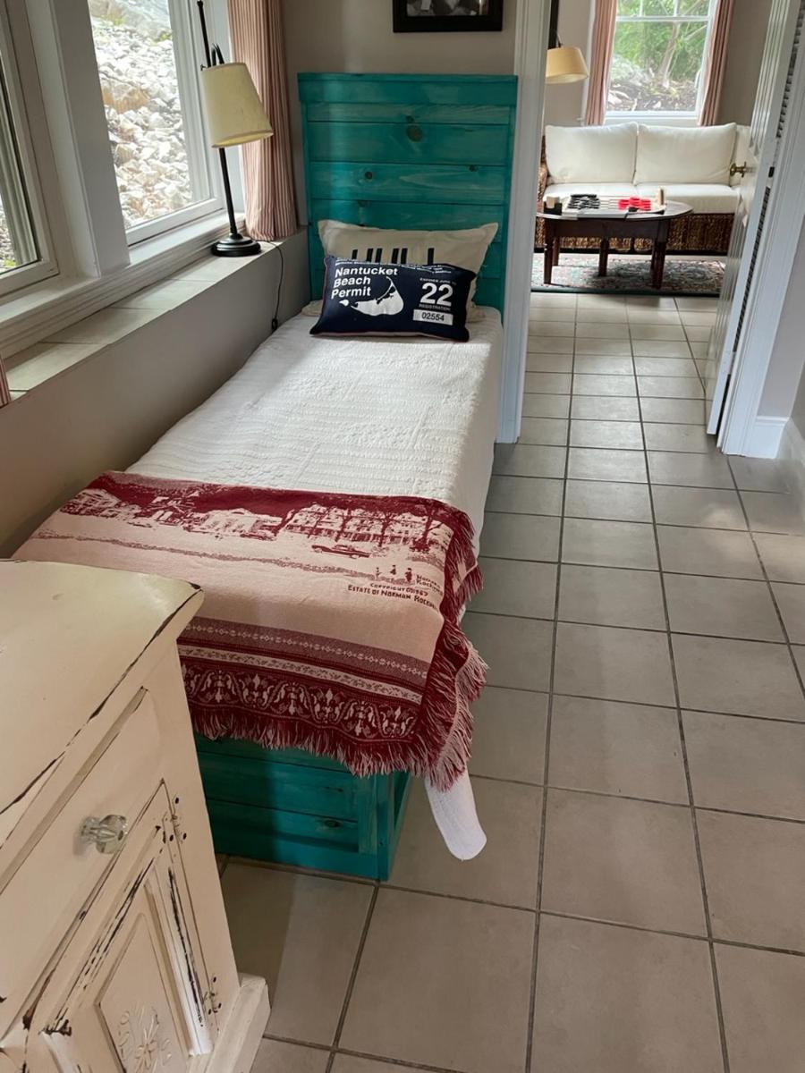 Josephine's on the Bay Bed and Breakfast - Housity