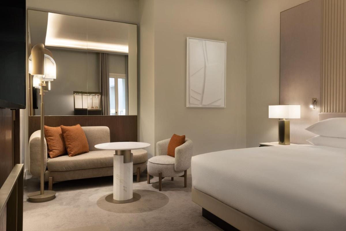 Cama o camas de una habitación en JW Marriott Hotel Madrid