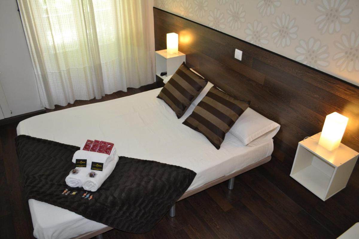 Hostal El Brezo - Housity