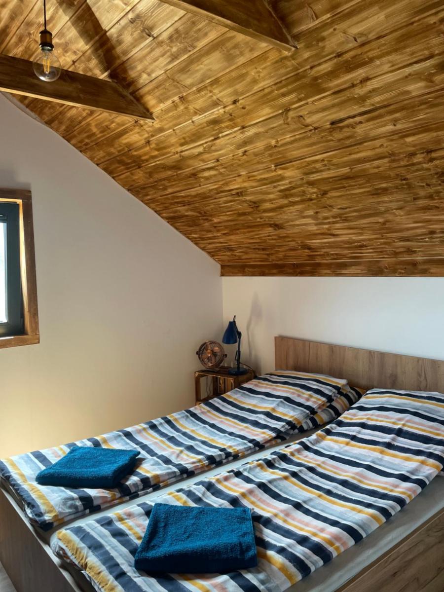 Sworna łąka z zewnętrznym SPA- sauna, jacuzzi, balia - Housity
