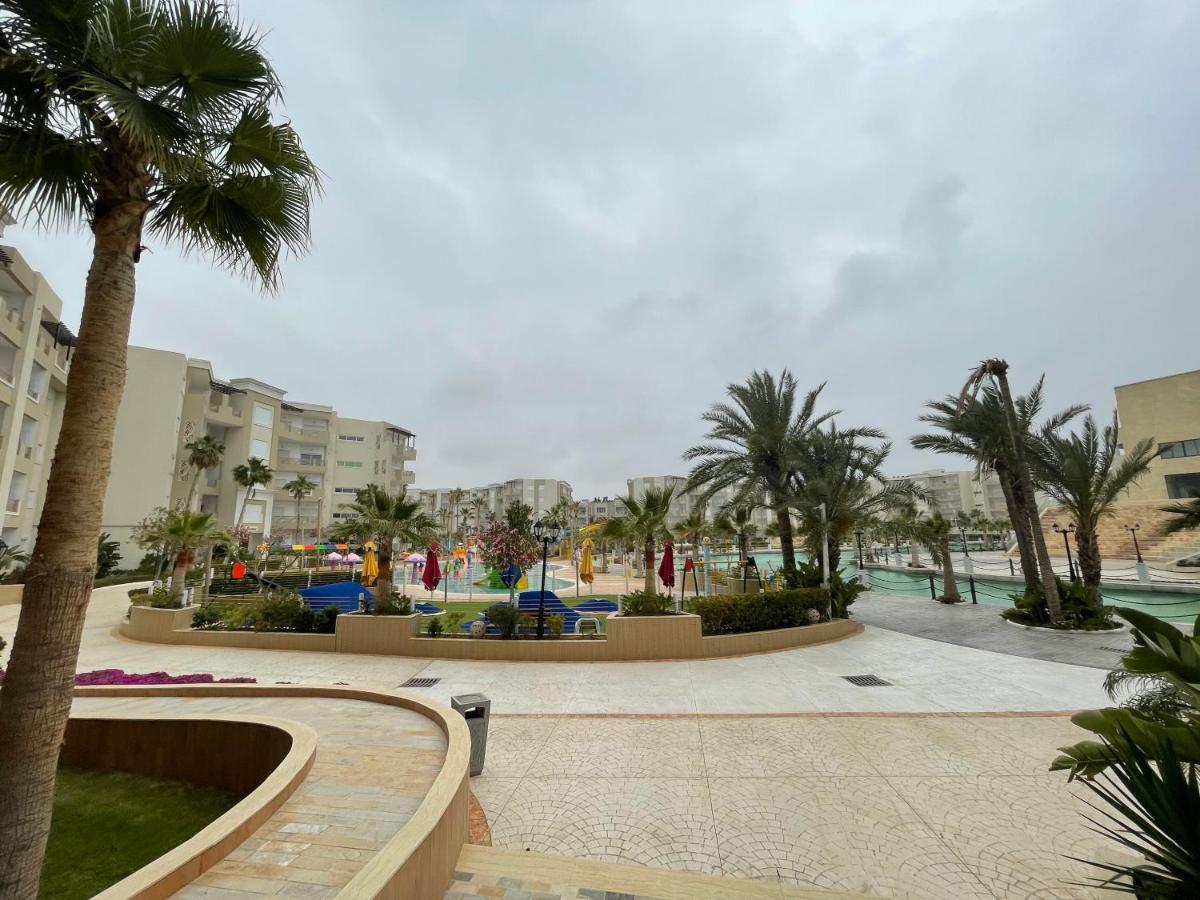 Suitetrails - PALM LAKE RESORT FOLLA