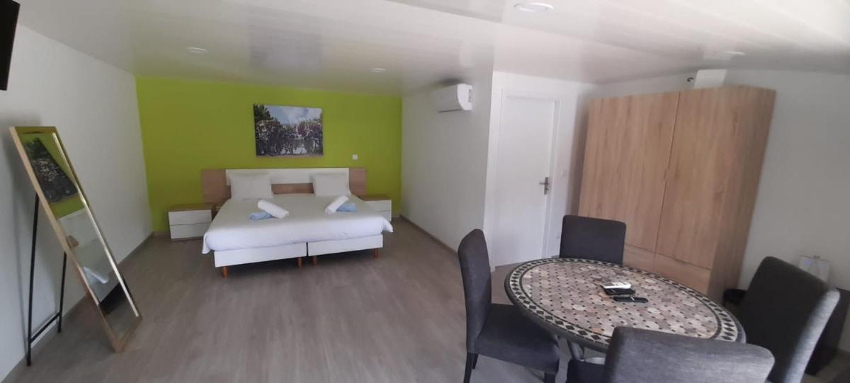 Uma cama ou camas num quarto em Douro Cister Hotel Resort