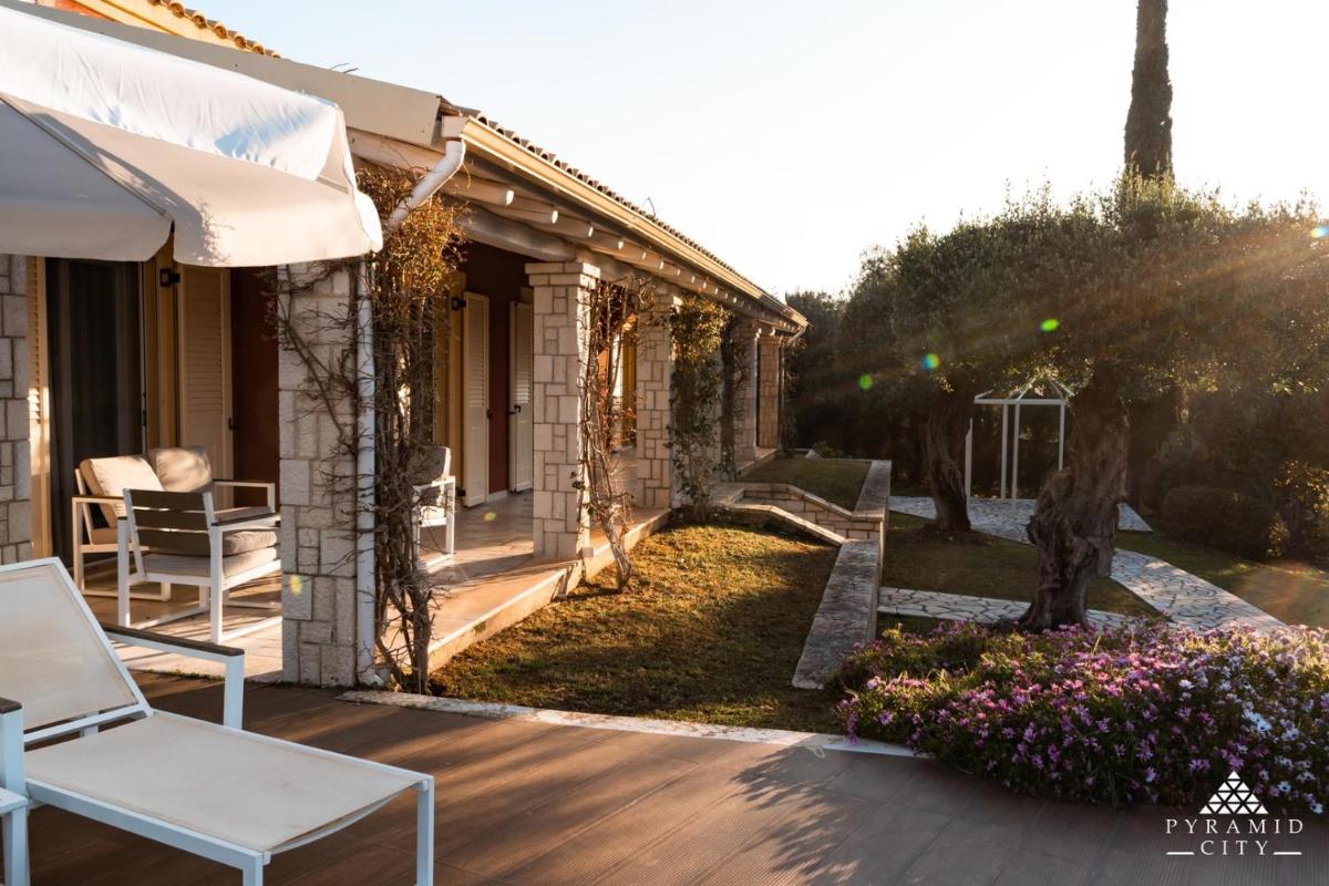 Luxury Villa Aphrodite - Housity