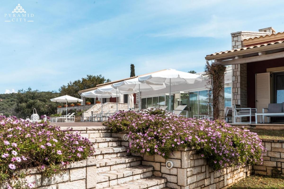 Luxury Villa Aphrodite - Housity