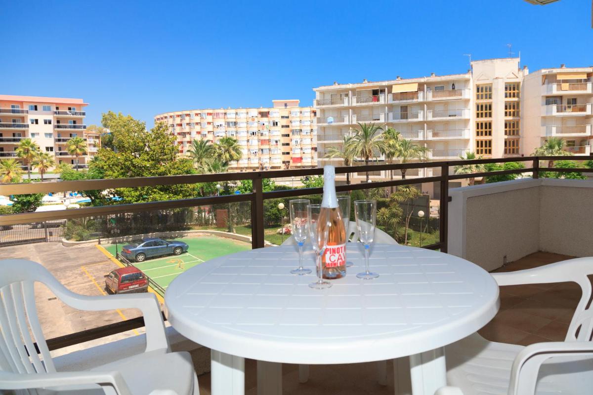UHC Aquamarina Apartments - Housity