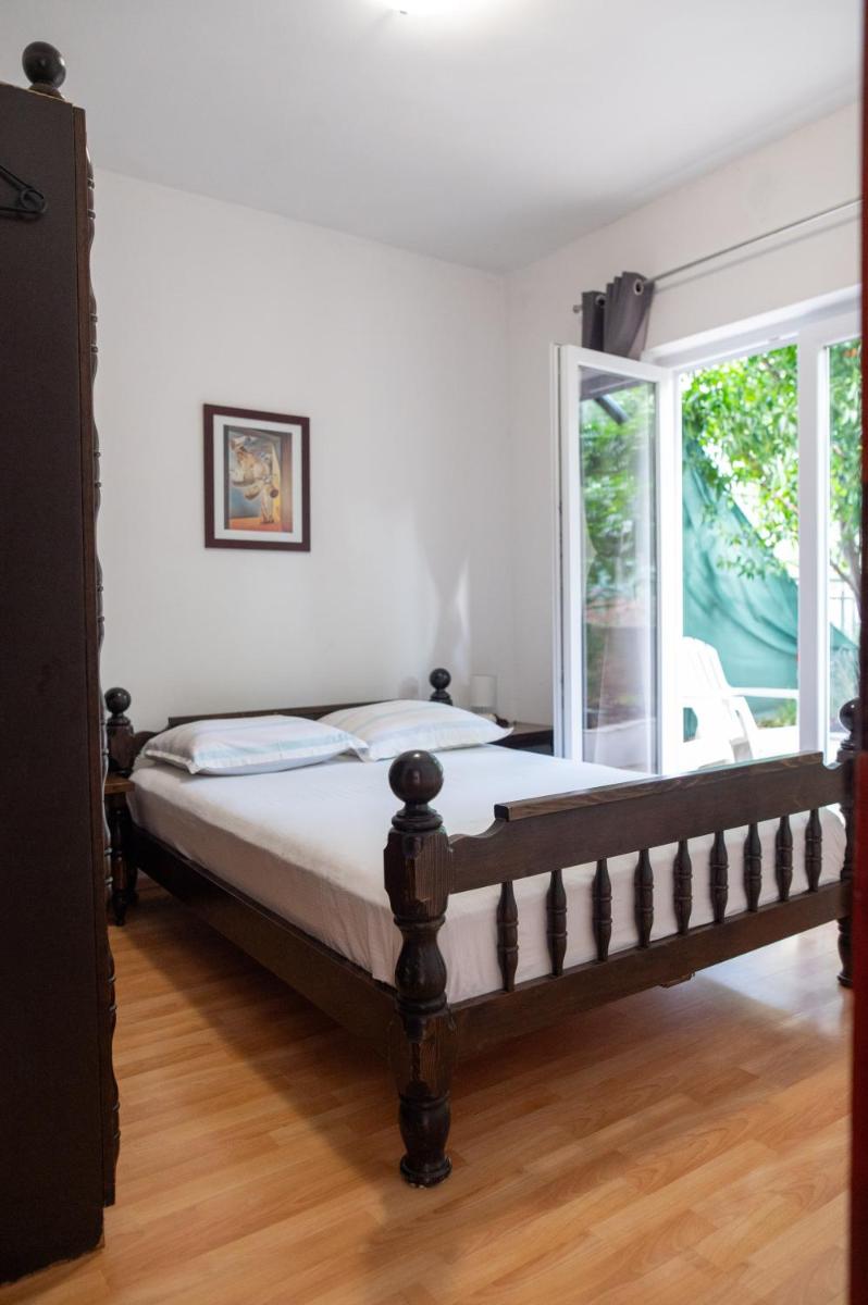 Villa Fjaba - by the sea - with the big terraces & great sea view - Housity
