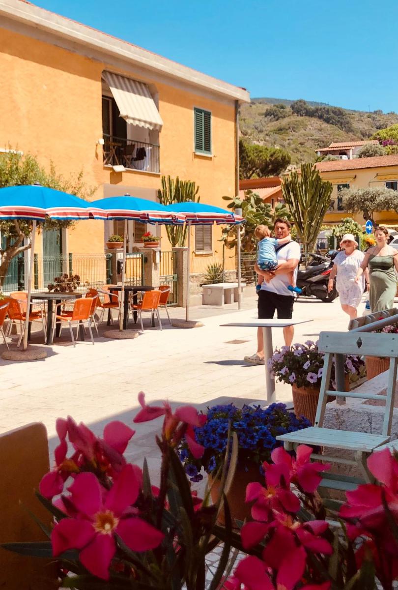 Appartamenti vicini al mare a Giglio campese - Housity