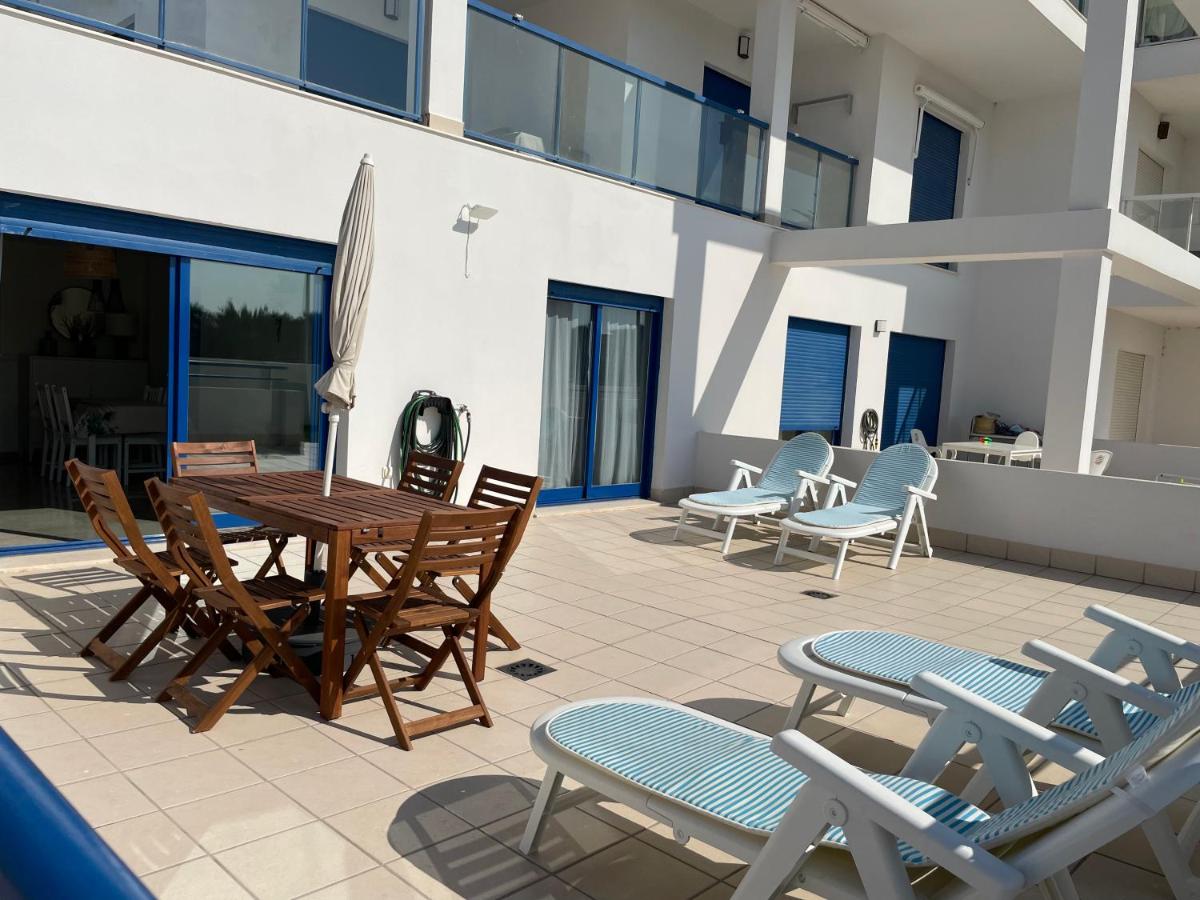 apartamento 4 personas, amplias terrazas y 2OO mt de la playa - Hizvo