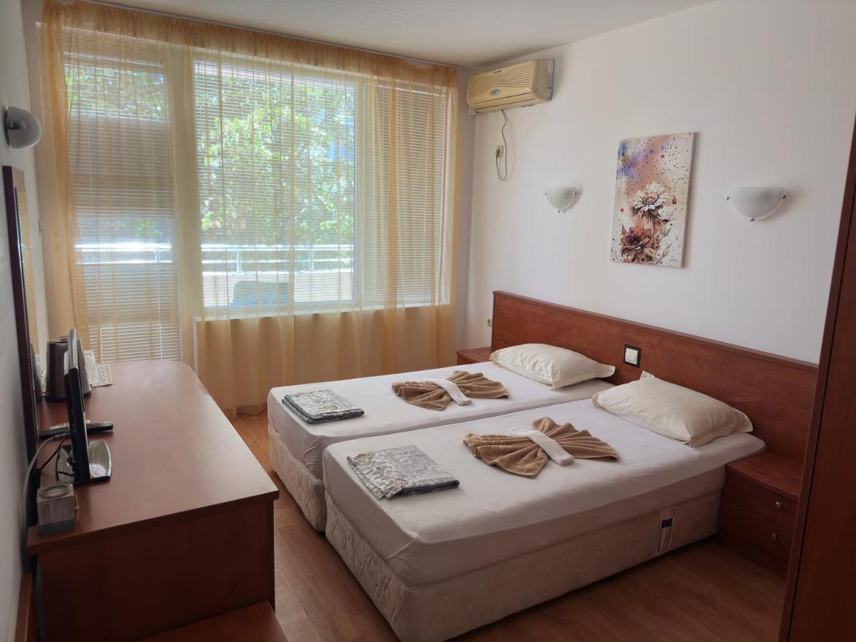 Complex Nev - Housity