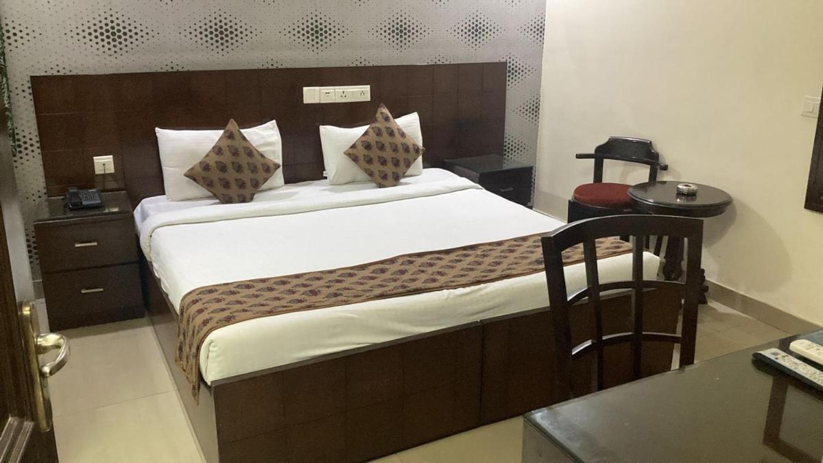 HOME@B11 - Housity