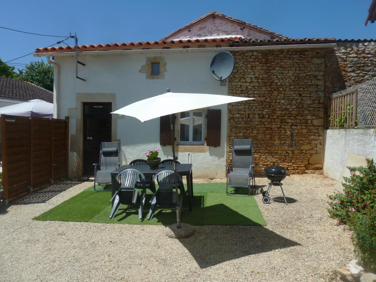 AU CHANT DU COQ - Housity