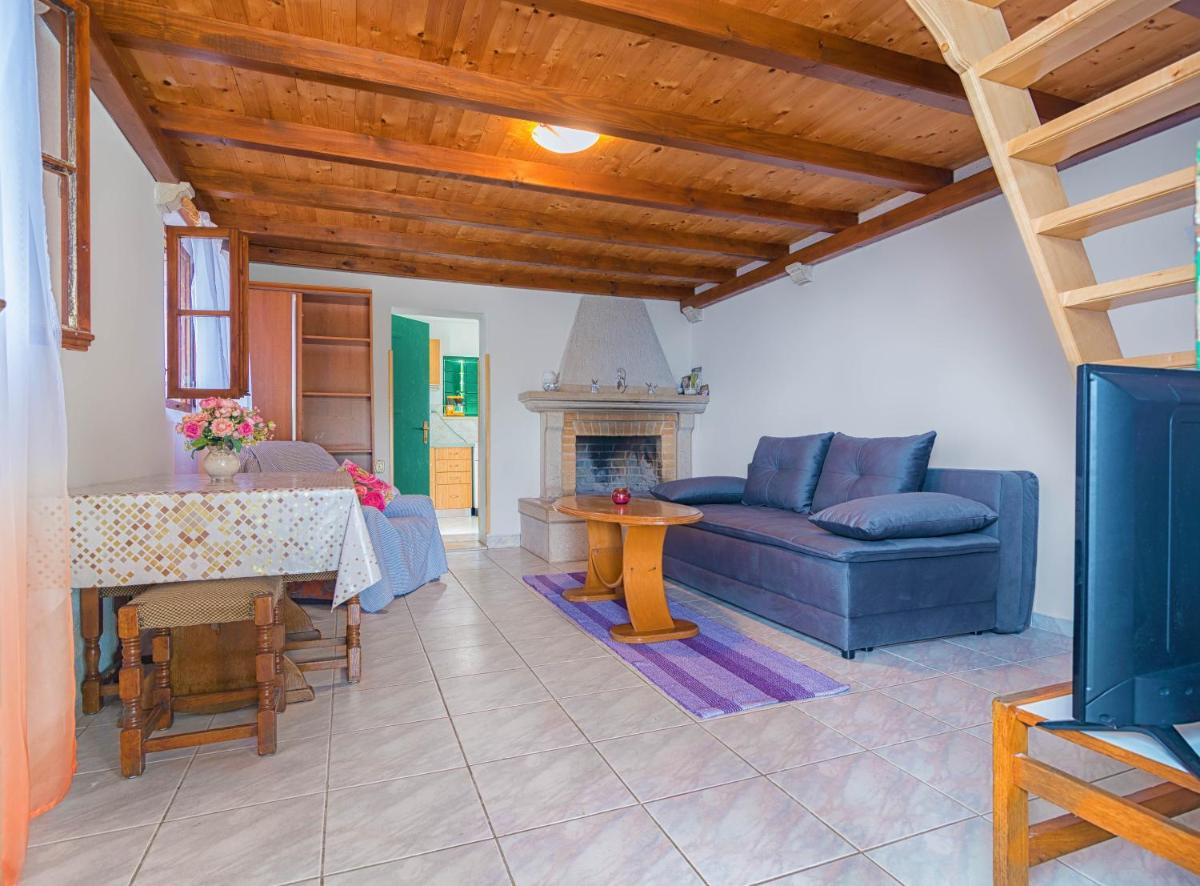Vacation House, PARKING INCLUDED, Lovrecina - Housity