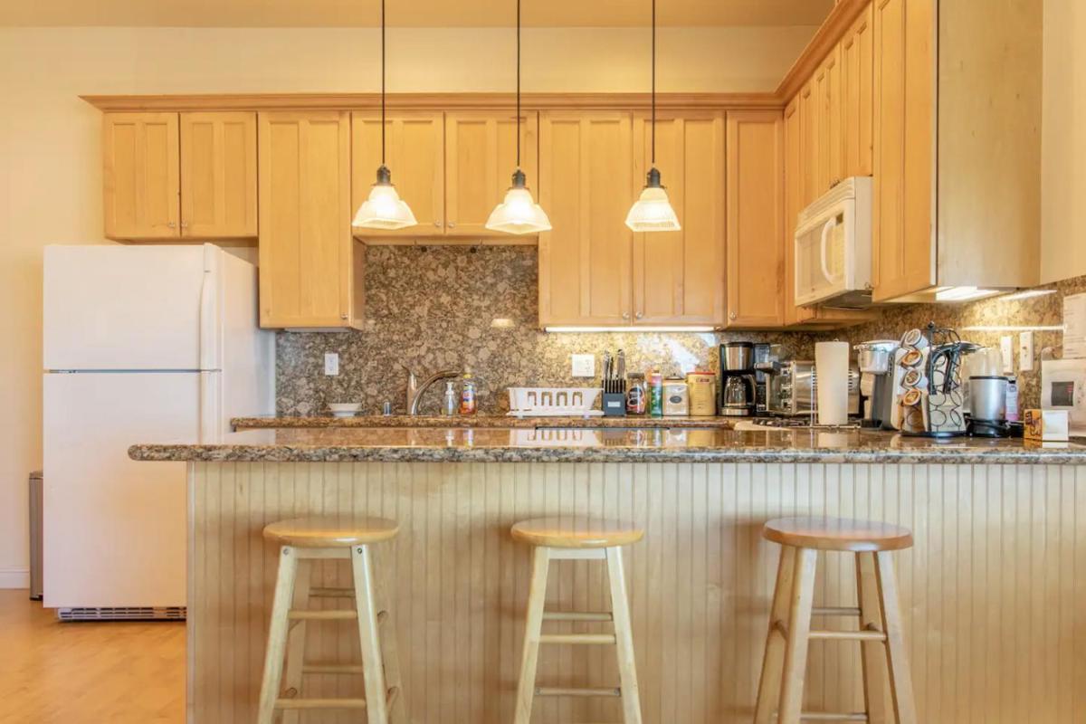 Marin Edwardian Mansion w/ San Francisco Bay Views - Housity