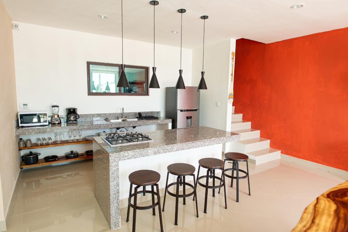 97982 New Modern Villa, PRIVATE pool, high internet speed, 2 blocks from the beach - Housity
