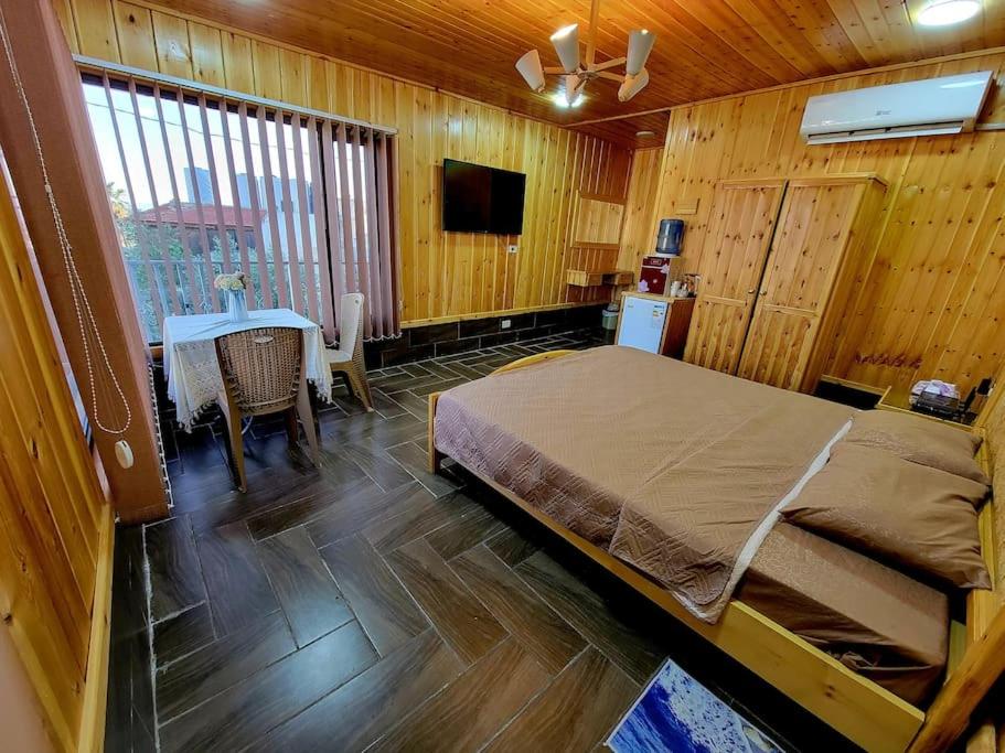 atoom lodge - Housity