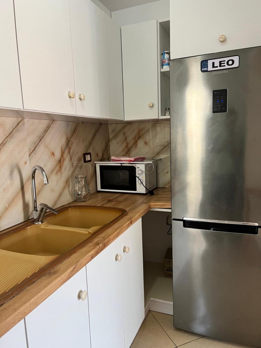 88 Apartment Himare - Housity