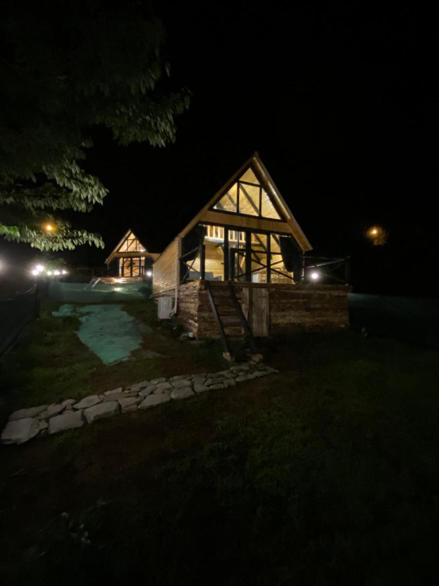 Retro Pileki Bungalov - Housity