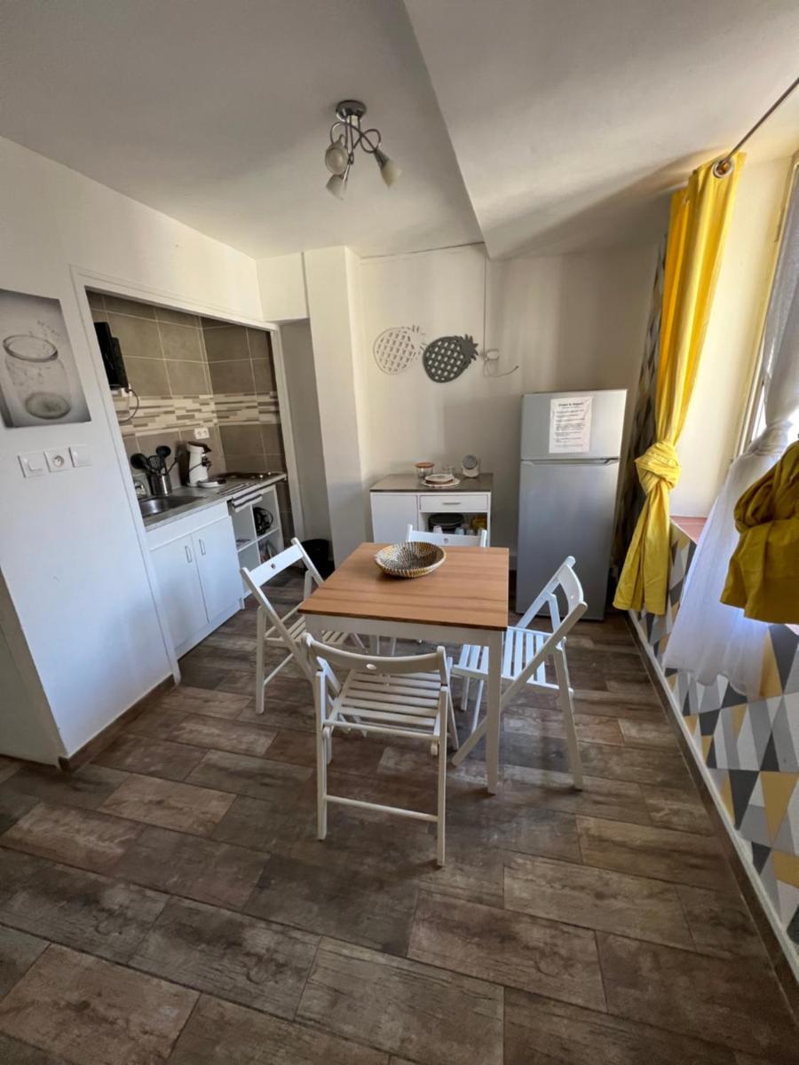Lemon Tree - Vieux Port Marseille - Housity