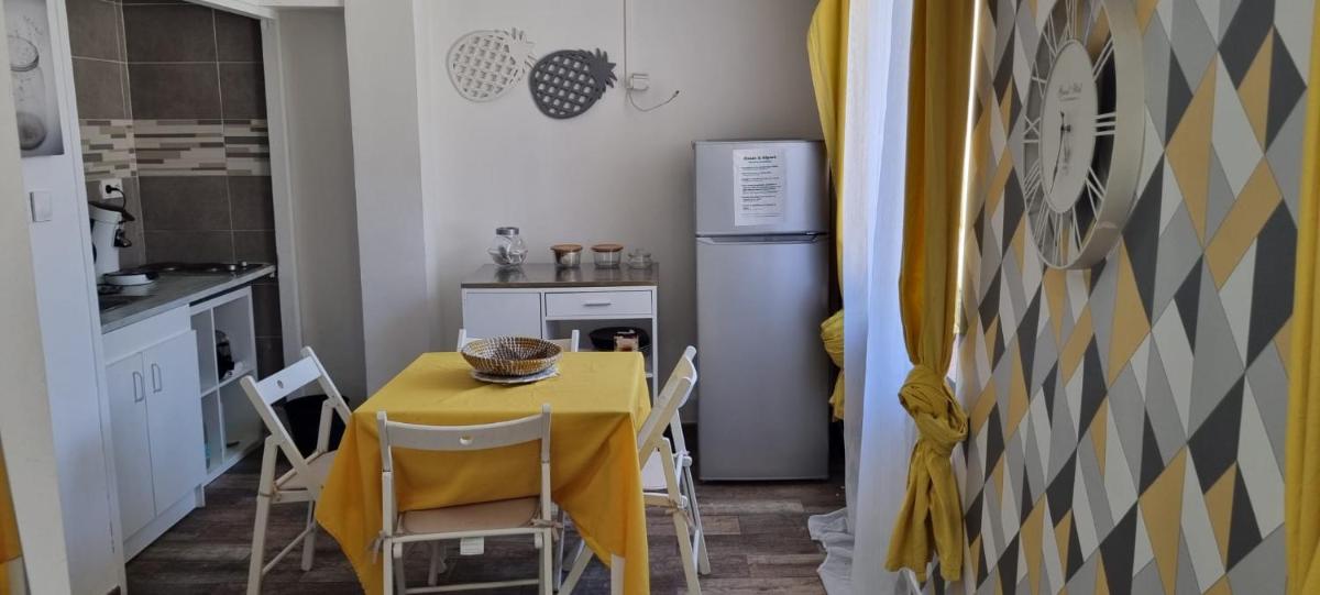 Lemon Tree - Vieux Port Marseille - Housity