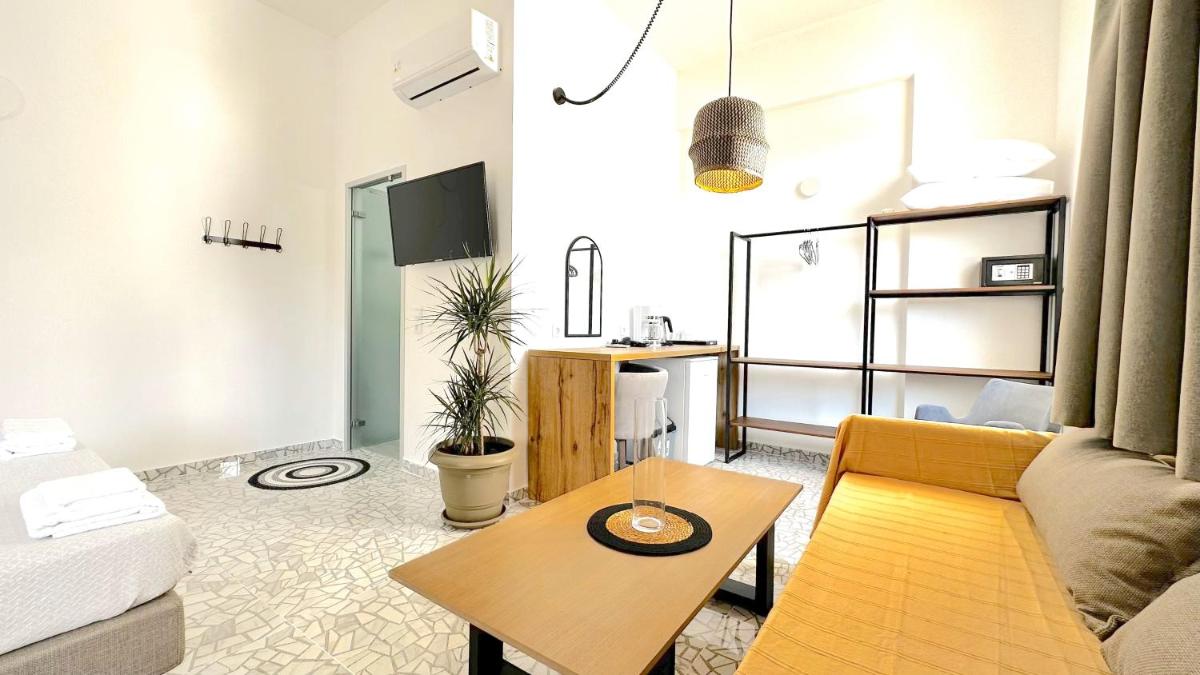 Falirala Central - Housity