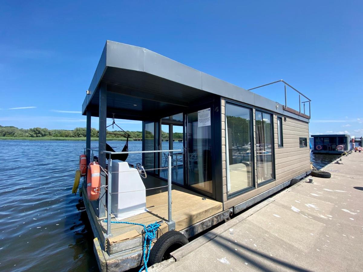Hausboot- Domy na wodzie - Houseboat Porta Mare - Housity