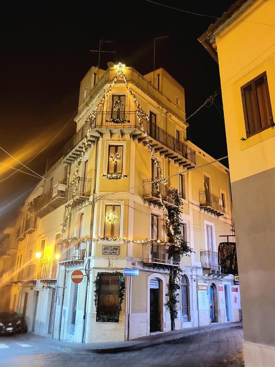 B&B L’Angolo sulla Piazza - Housity