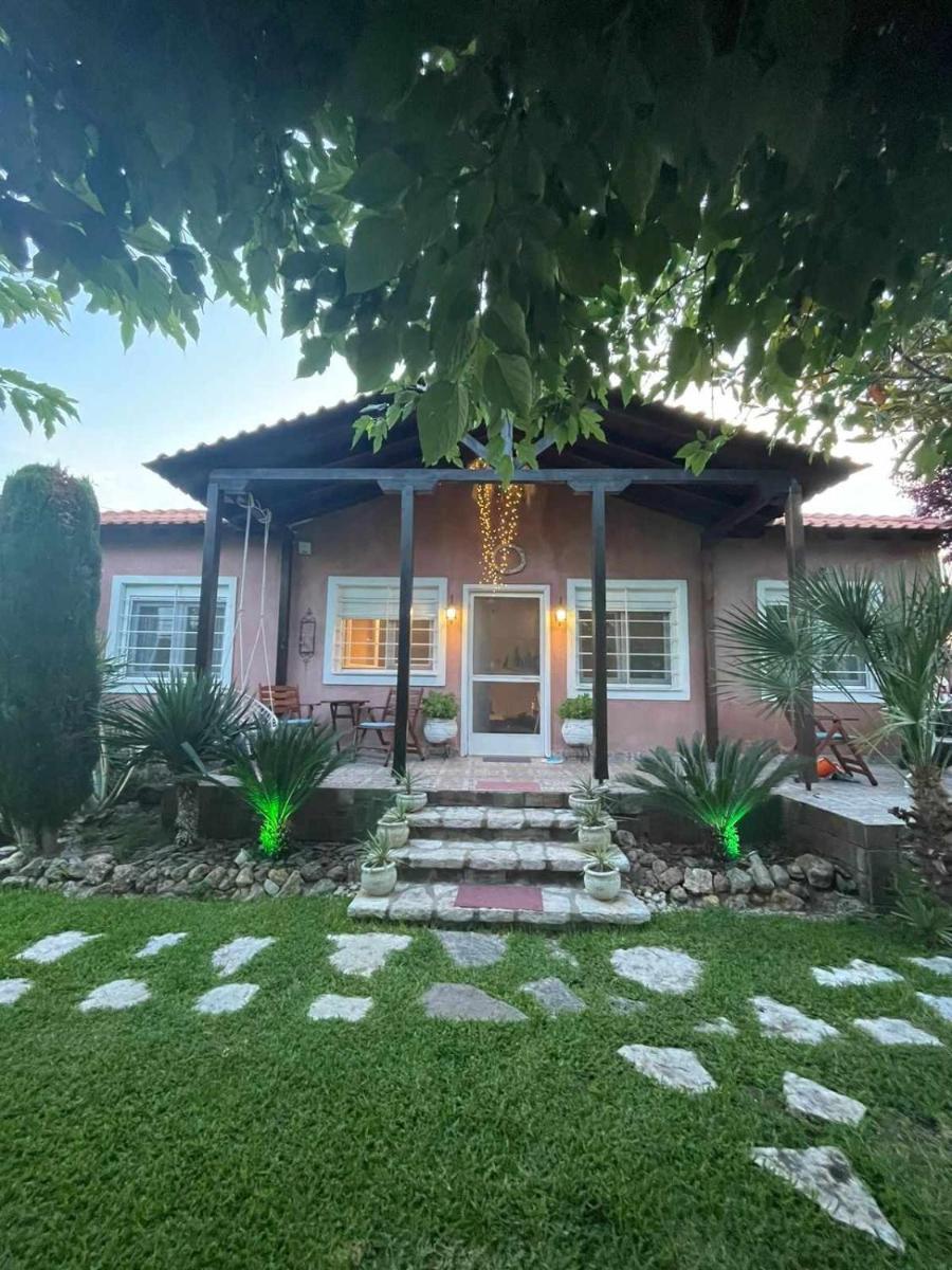 Lagoon Beach House - Housity