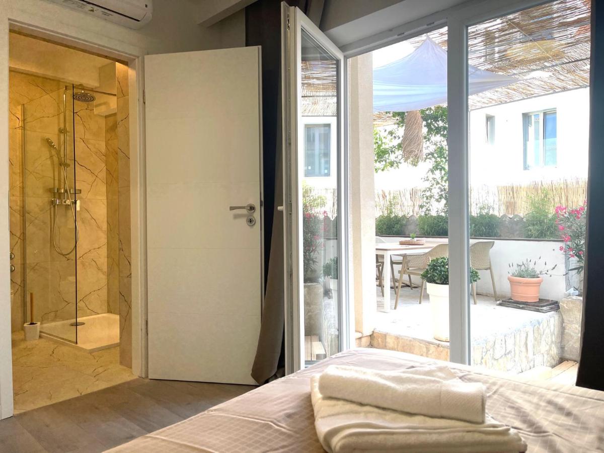 Seaside Murter Apartments - Housity