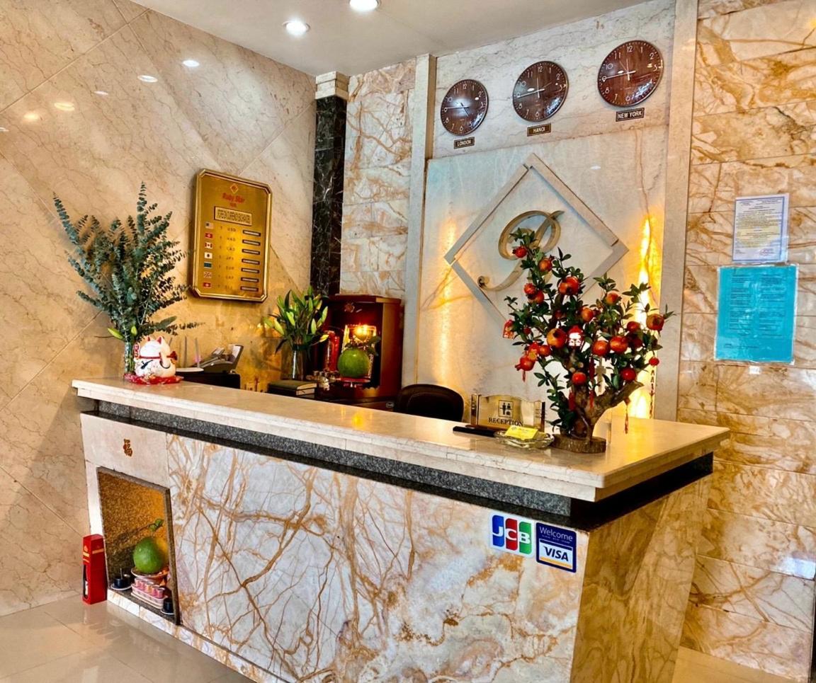 Ruby Star Hotel- Near Bến Thành Market - Housity