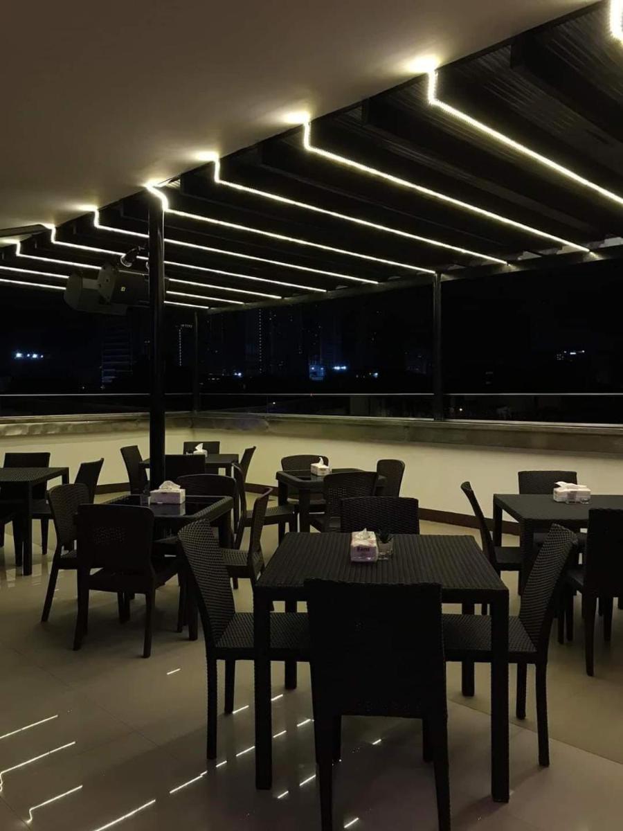 M28 Hotel and Apartments - Housity