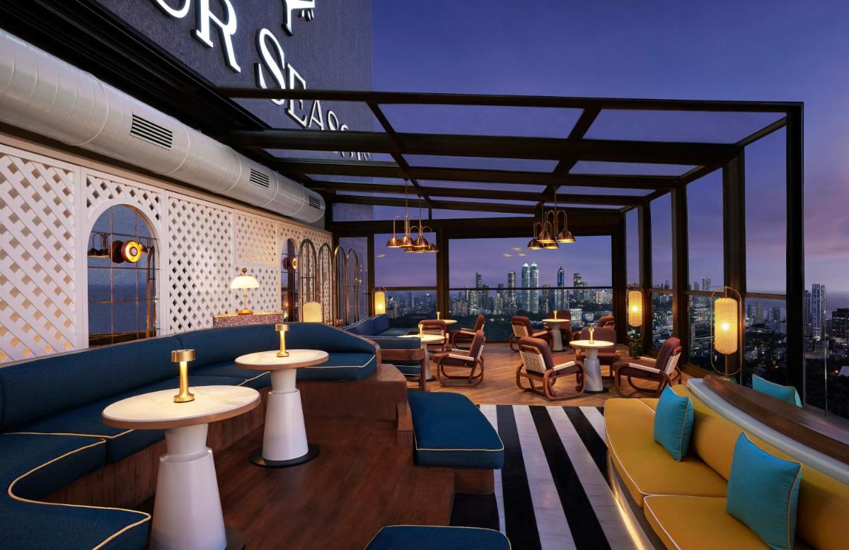 Four Seasons Hotel Mumbai - Housity