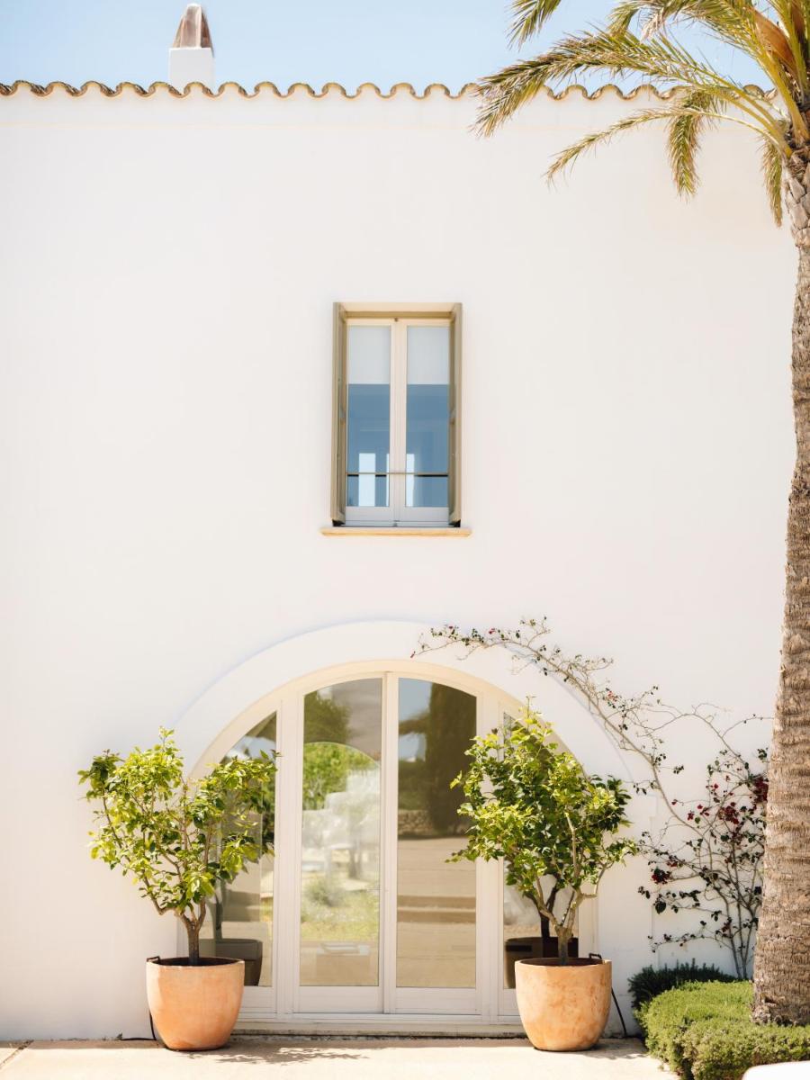 Jardín al aire libre en Torralbenc, a Small Luxury Hotel of the World