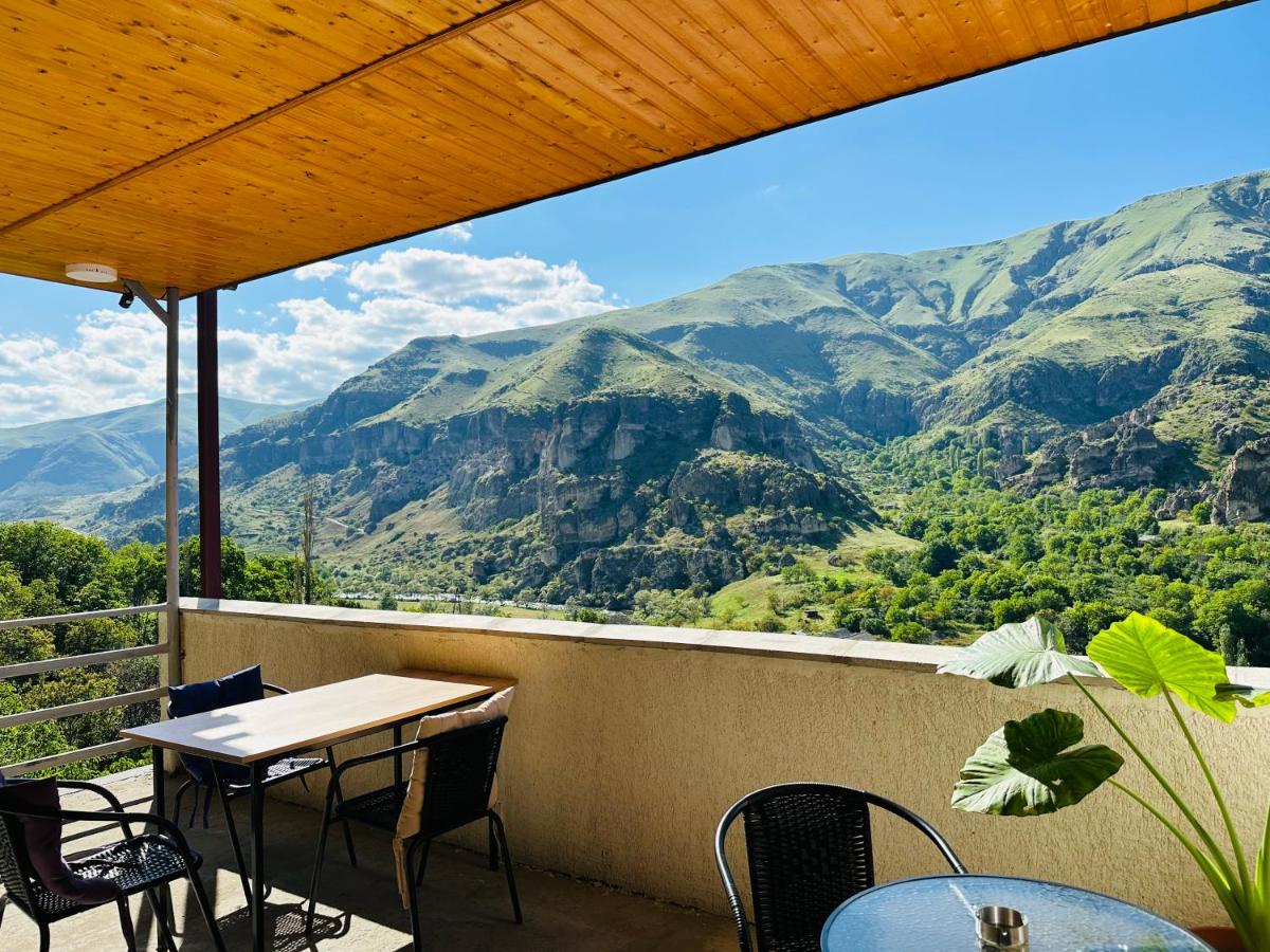 Hotel Vardzia Terrace - Housity