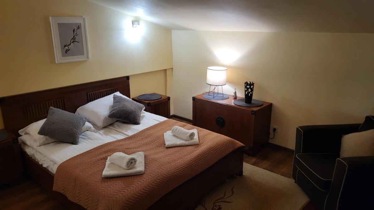 Apartament Józefina 8 dwupoziomowy z tarasem - Housity