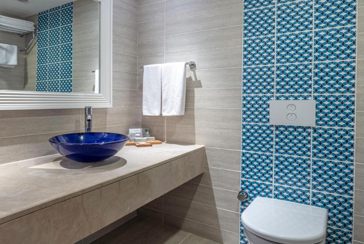 Paloma Oceana - Housity
