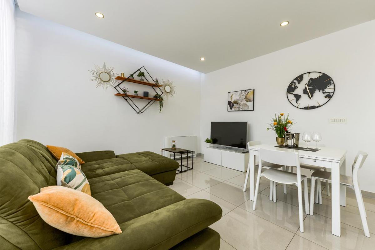 Ivy Apartments - Housity