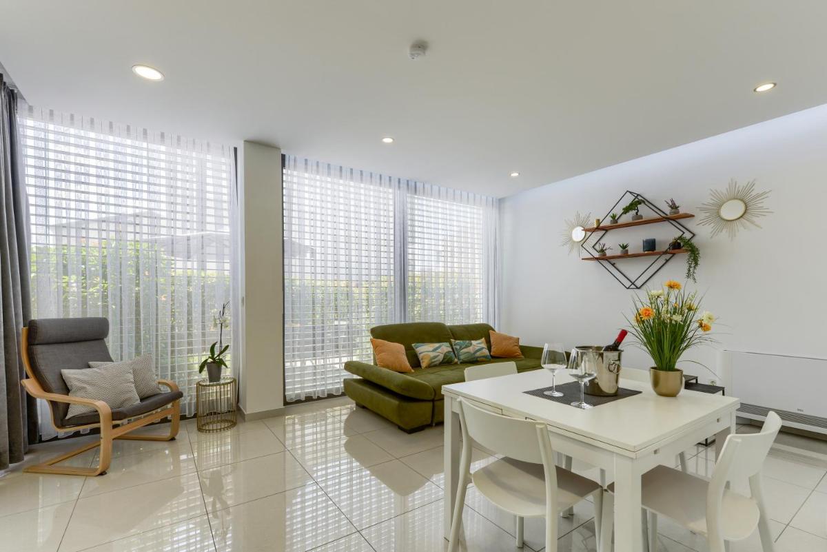 Ivy Apartments - Housity