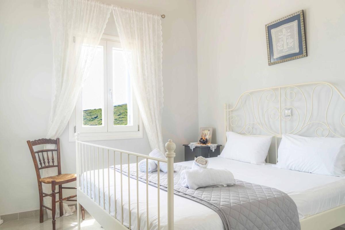 Seaside & Modern Flats by Explore Andros - Housity