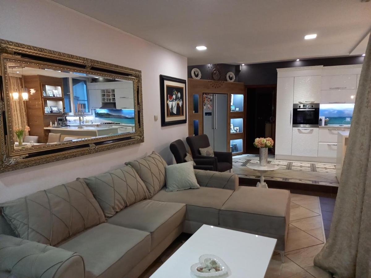 Maja Lux apartment - Housity