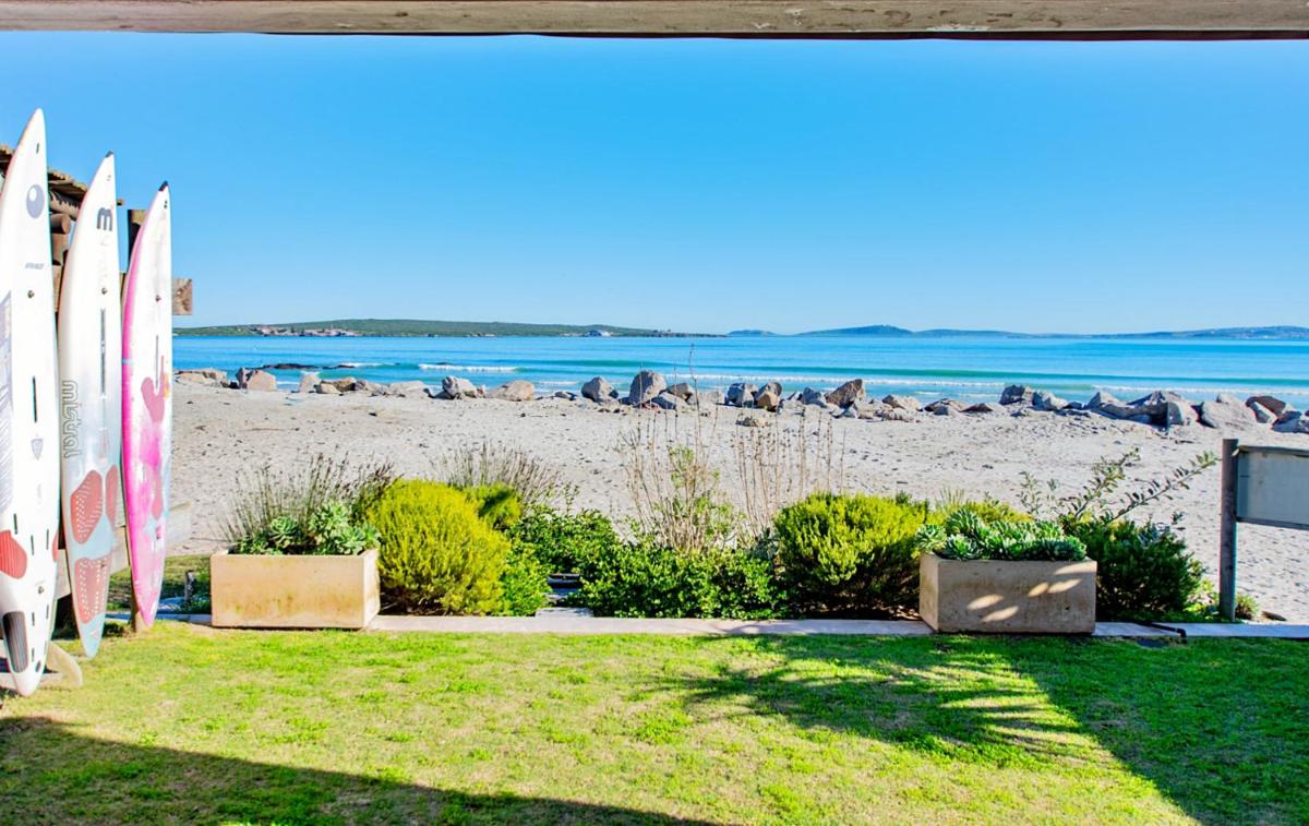 Beach Breakaway Apartment - Housity