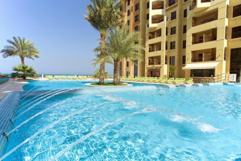 ONYX 3BR Beach Front Resort by ONYX HOLIDAY HOMES - Housity