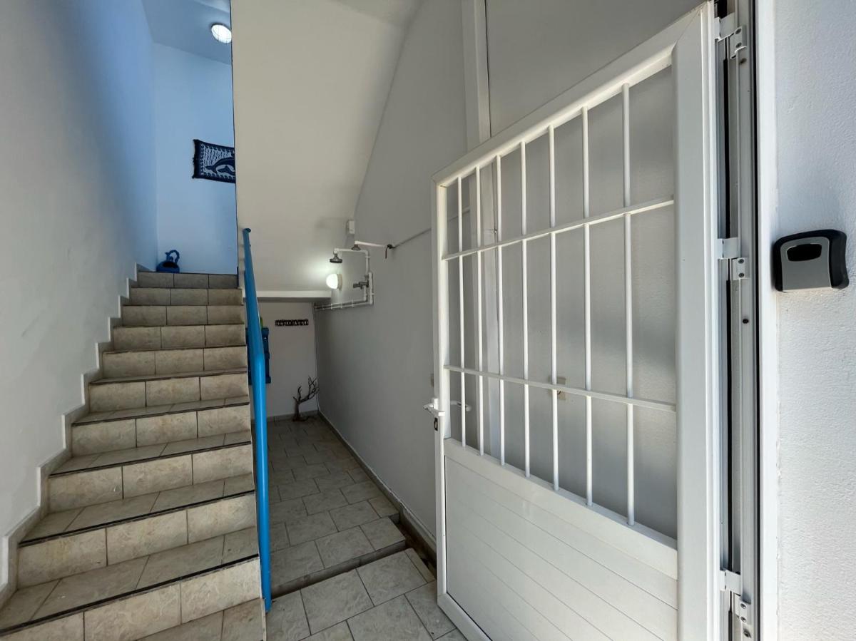 Mediterranean Dolphin Guest House - Housity