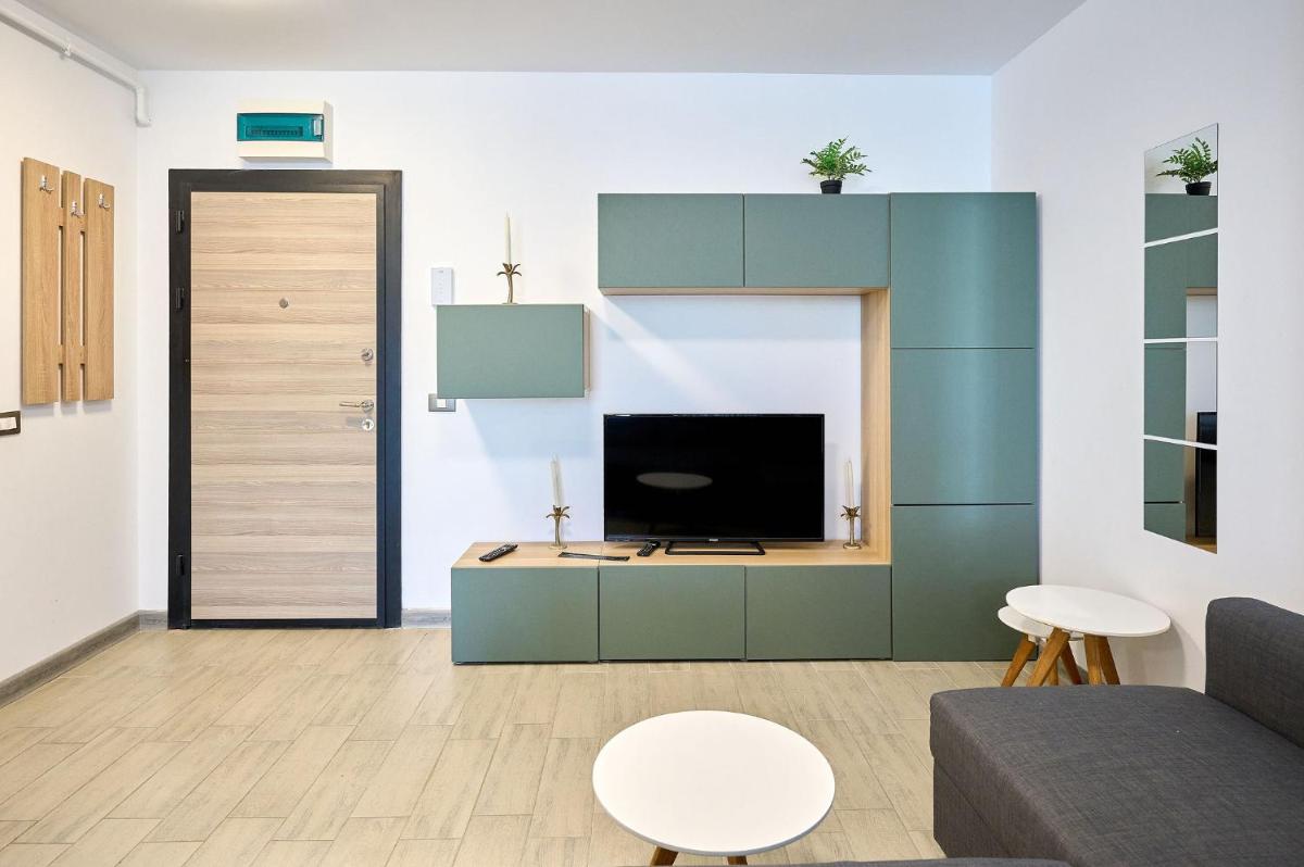 Suitetrails - Top Floor Sea View Apartment Spa n Pools