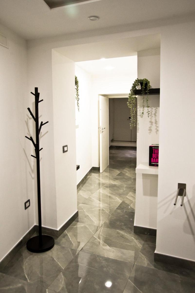 Suite Napoli Sotterranea con Jacuzzi - Housity