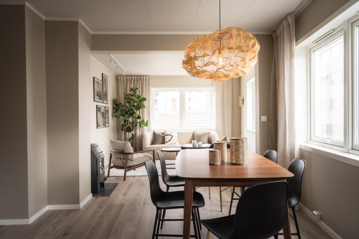 Enter Viking Apartment Hotel - Housity